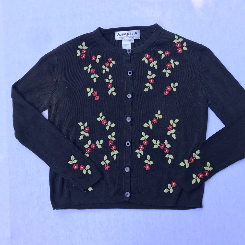 Joseph A sweater. Size medium.